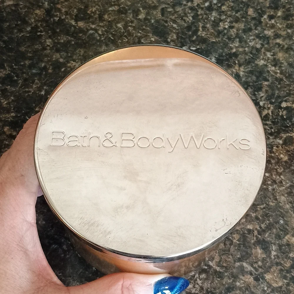 Bath & Body Works Salted Butterscotch Candle 14.5 oz - Picture 2 of 4